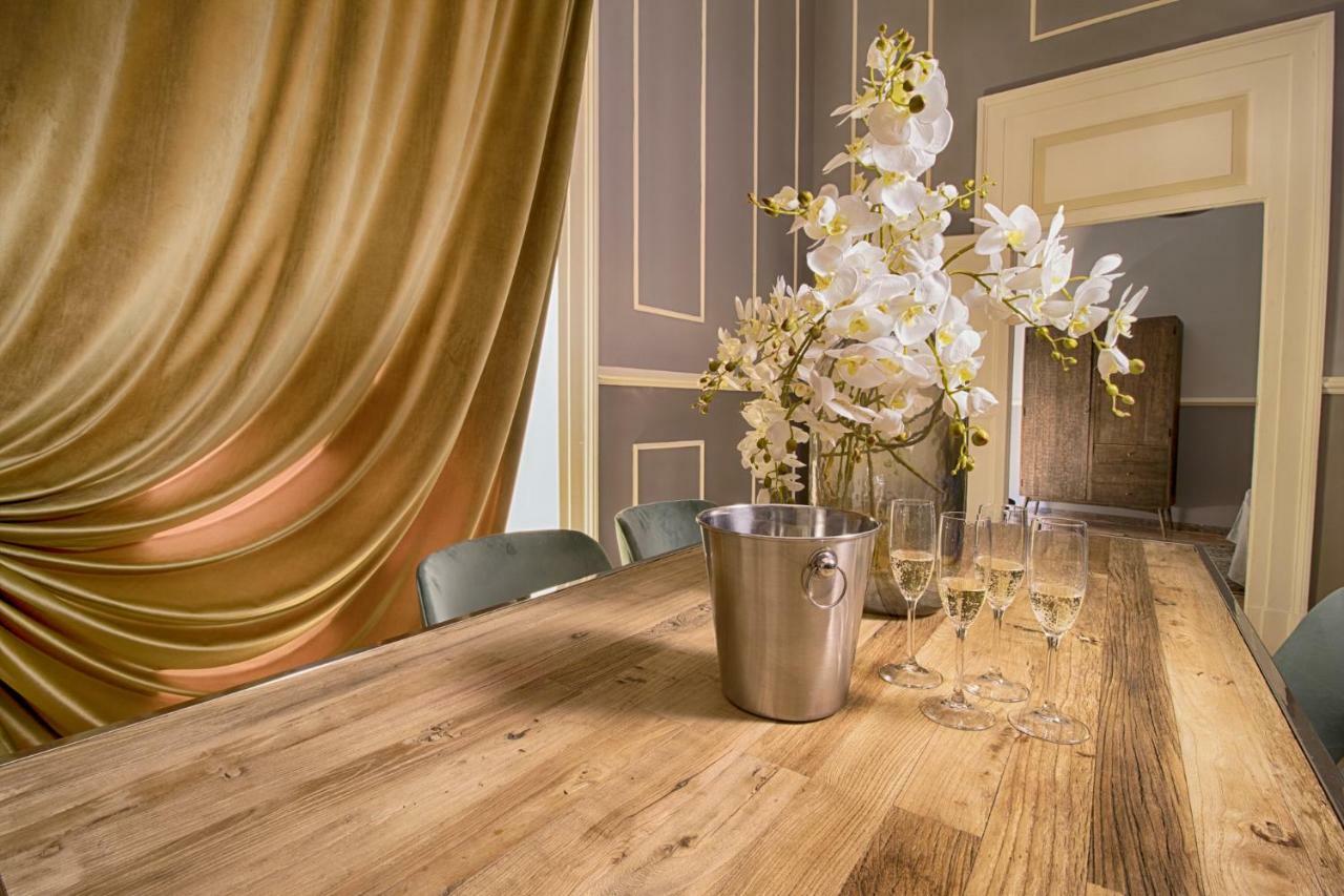 Palazzo Forleo Luxury Apartment - Treb Collection Lecce Esterno foto